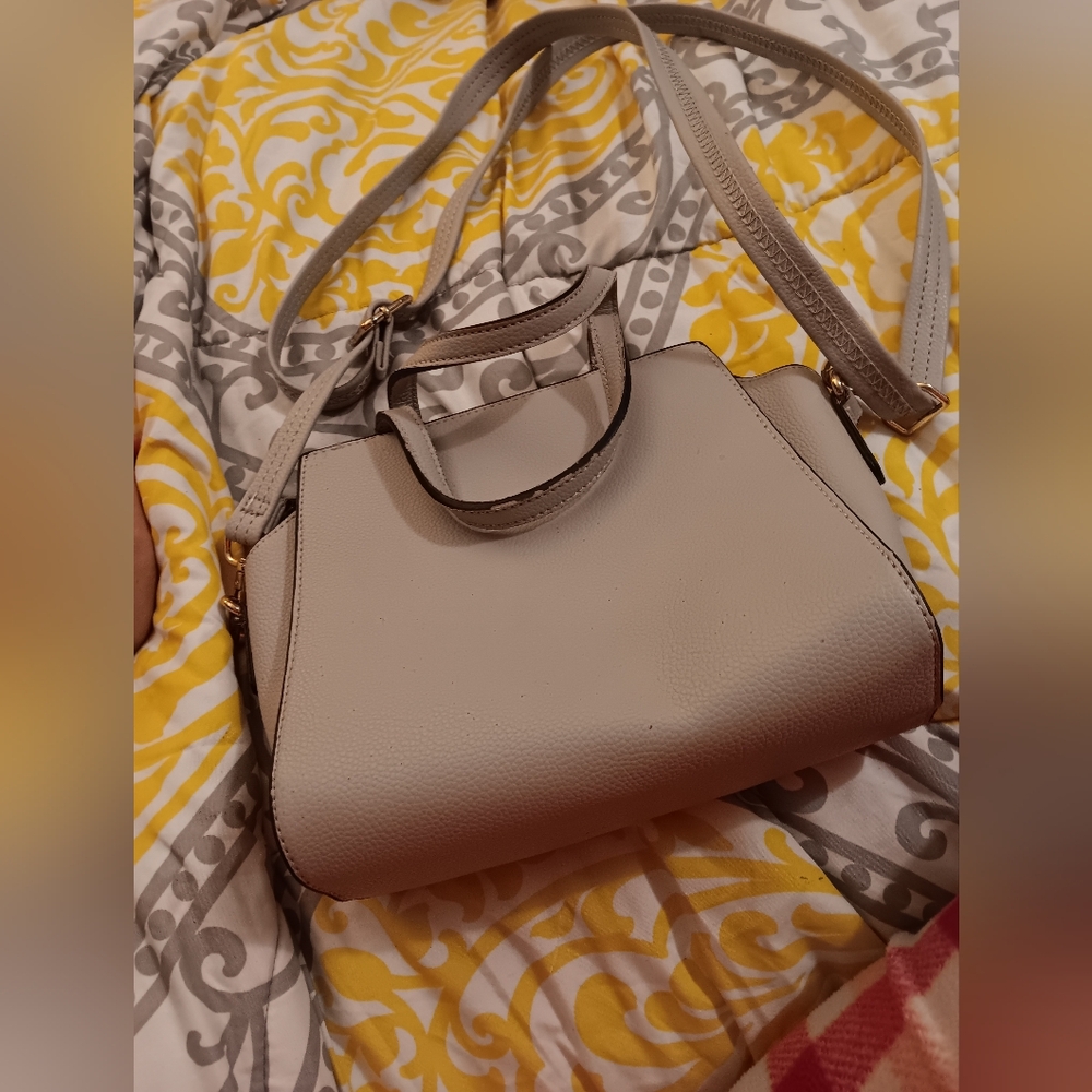 Purse - Picture 2 of 6
